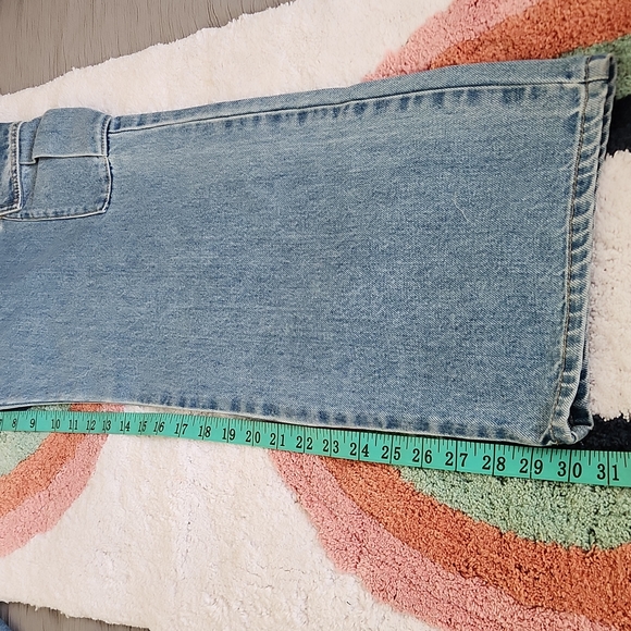 Forever 21 Wide-Leg Cargo Jeans - Picture 10 of 12